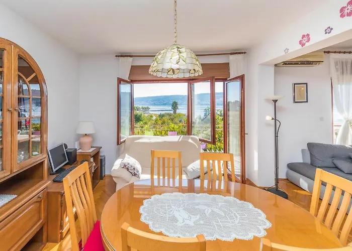 Apartamento Awesome In With Wifi